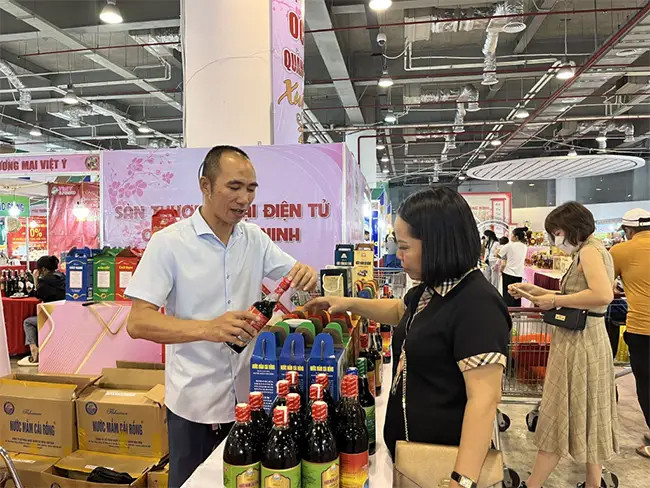 "Thượng Hạng" Hương Vị Tết: Hội Chợ OCOP Quảng Ninh Mở "Sàn" Đặc Sản
